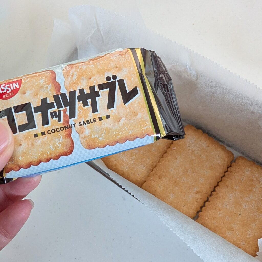 ココナッツサブレとヨーグルトチーズケーキ