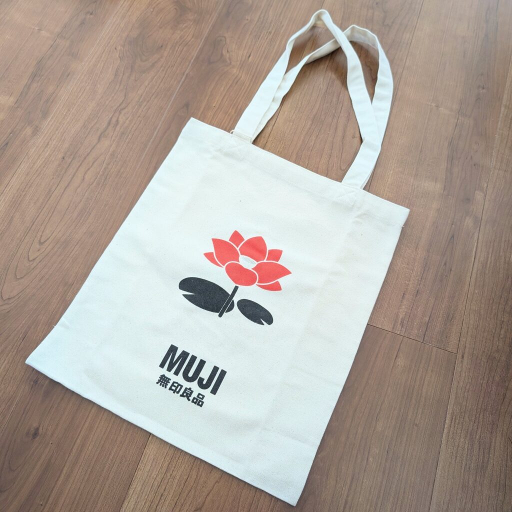 無印良品 ベトナム限定トートバッグ 蓮柄