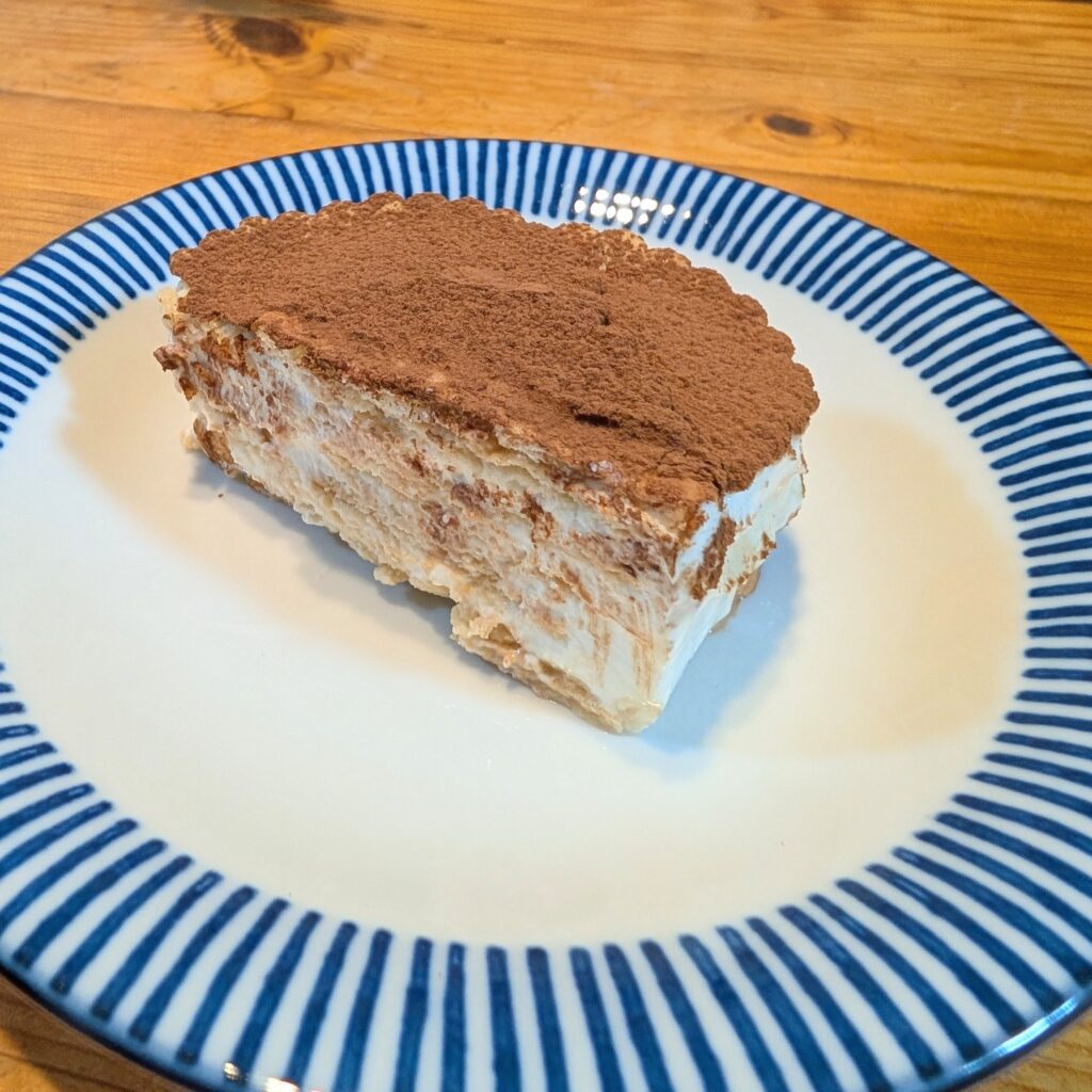 ヨーグルトチーズケーキ風ティラミス
