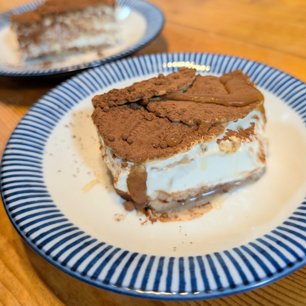 ヨーグルトチーズケーキ風ティラミス