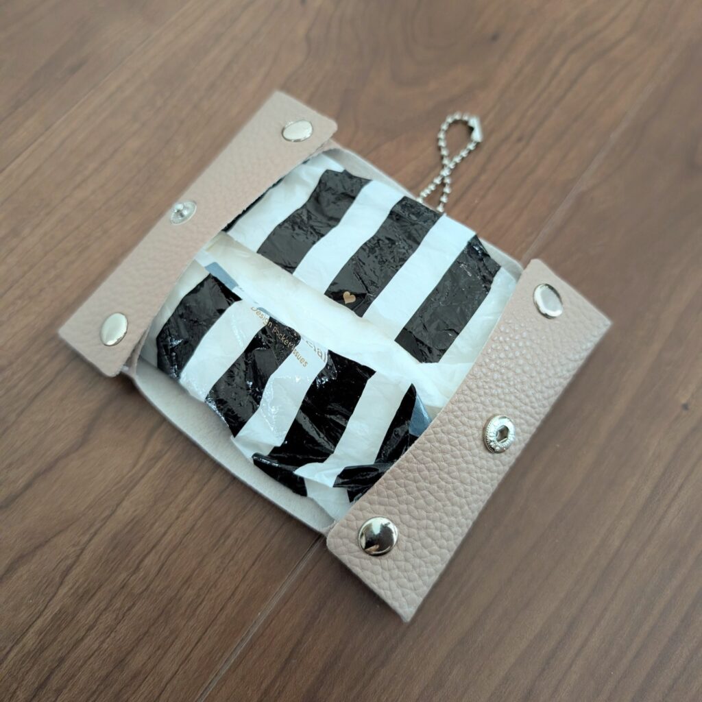 セリアのポケットティッシュケース