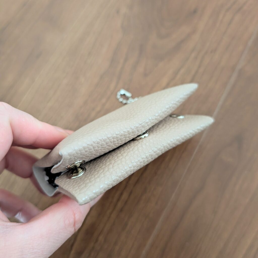 セリアのティッシュケース