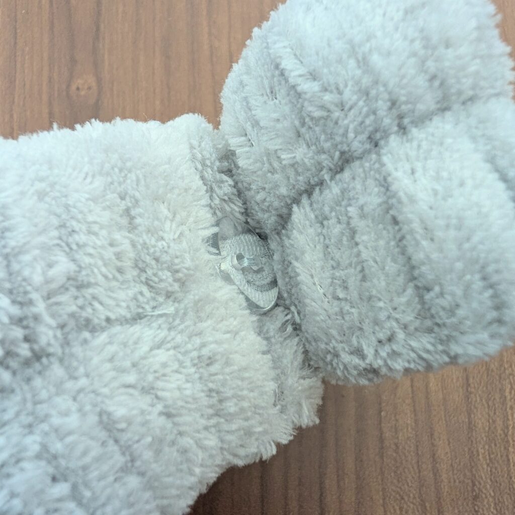 吸水アームバンドで洗顔時のストレス解消