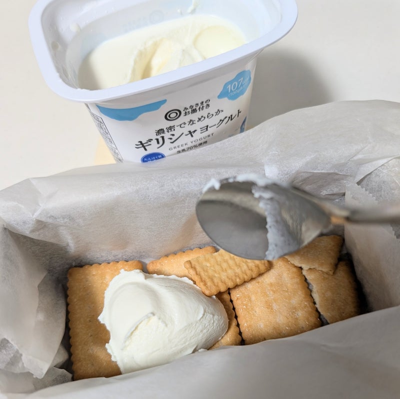 ヨーグルトとビスケットのチーズケーキ風レシピ