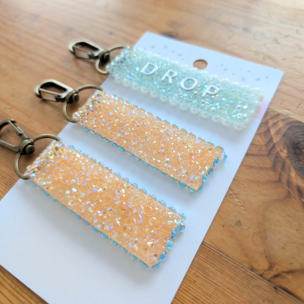 キラキラキーホルダー:セリア材料で簡単手作り