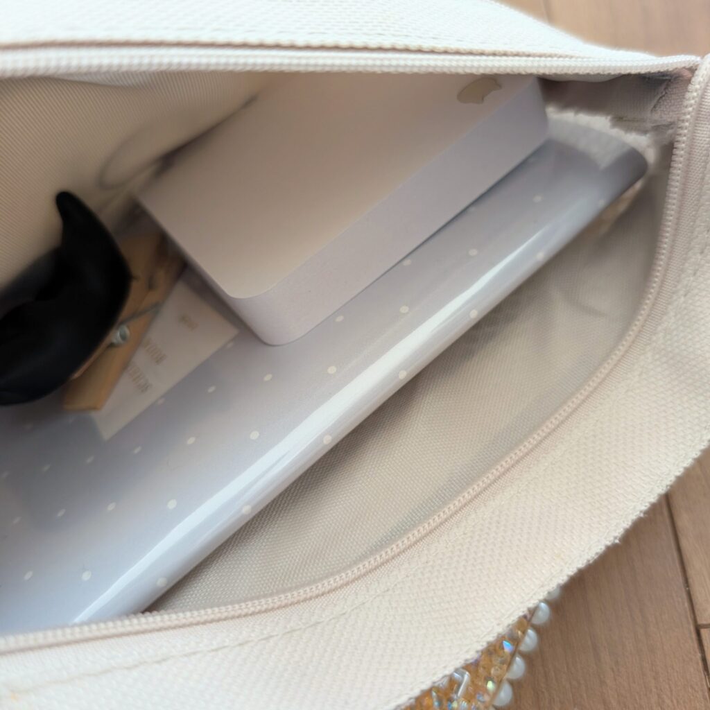 ダイソー メッシュケース B6 収納