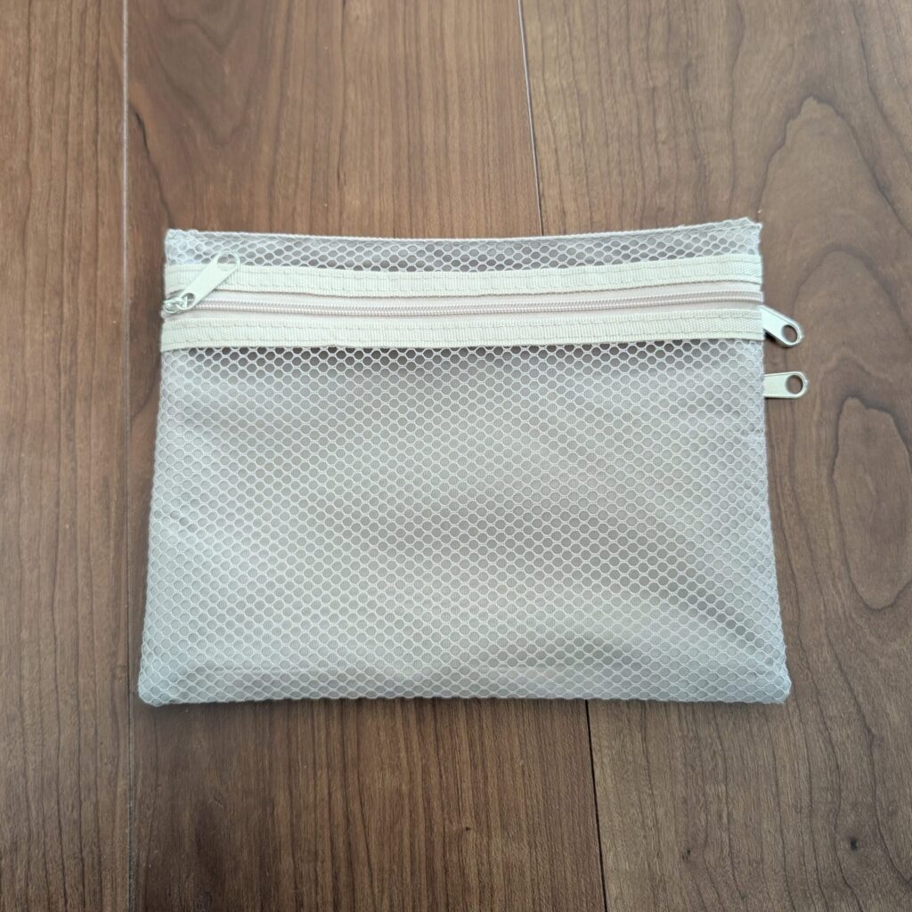 ダイソー メッシュケース B6