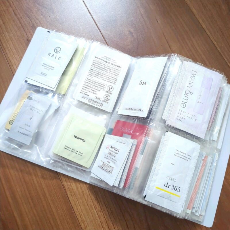 ダイソー トレーディングカードホルダー コスメサンプル収納