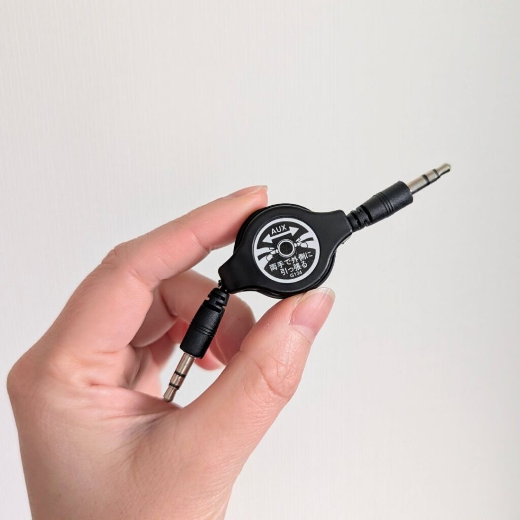 ダイソーのAUXケーブル付属リール