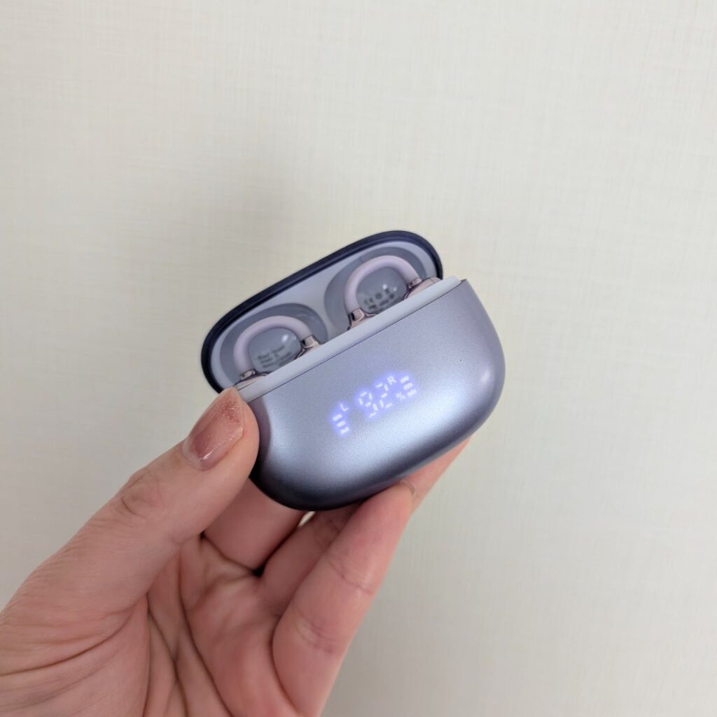 パープルイヤホン、残量表示付き
