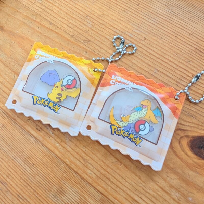 コメダ×ポケモンコラボのチャーム(ピカチュウ・カイリュー)