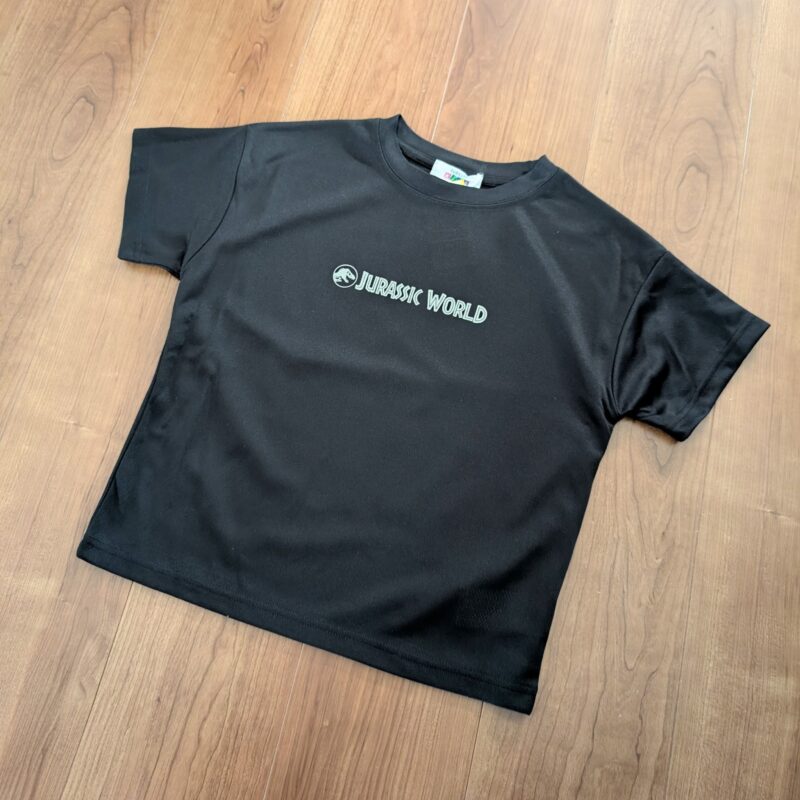 ジュラシック・ワールドの恐竜Tシャツ しまむら