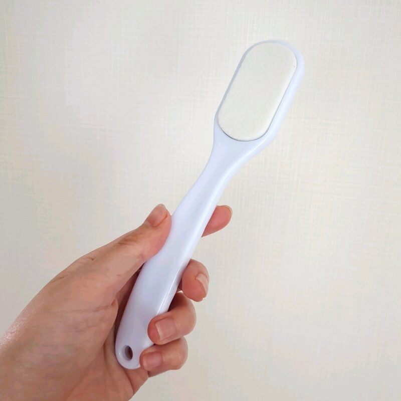 ダイソー 2WAYかかとやすり