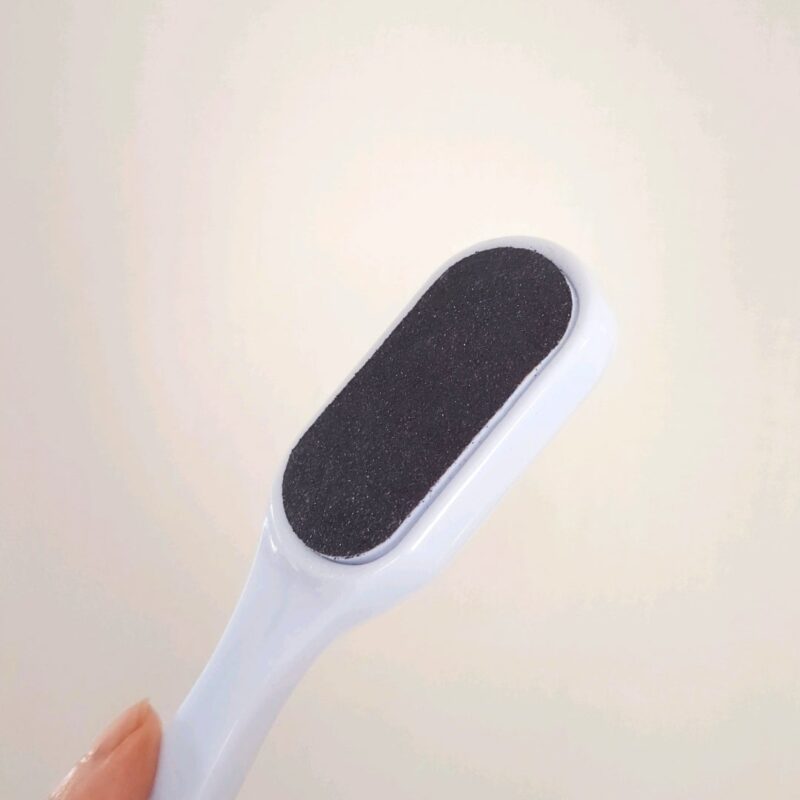 ダイソー 2WAYかかとやすり