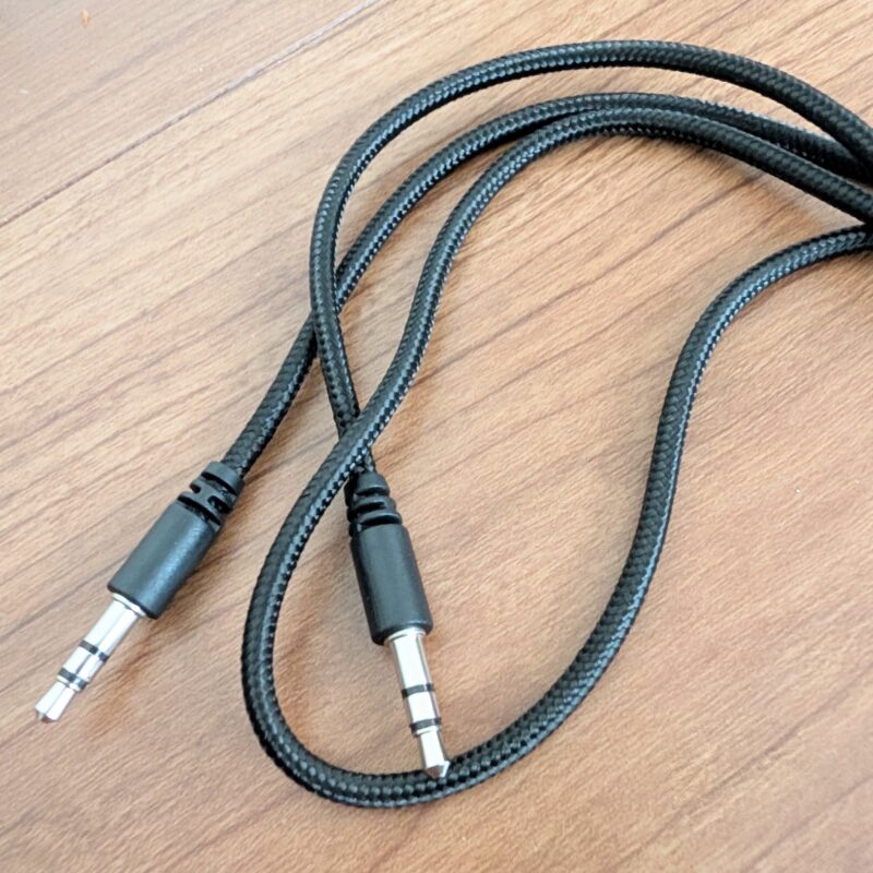 セリア 布ケーブル AUXケーブル